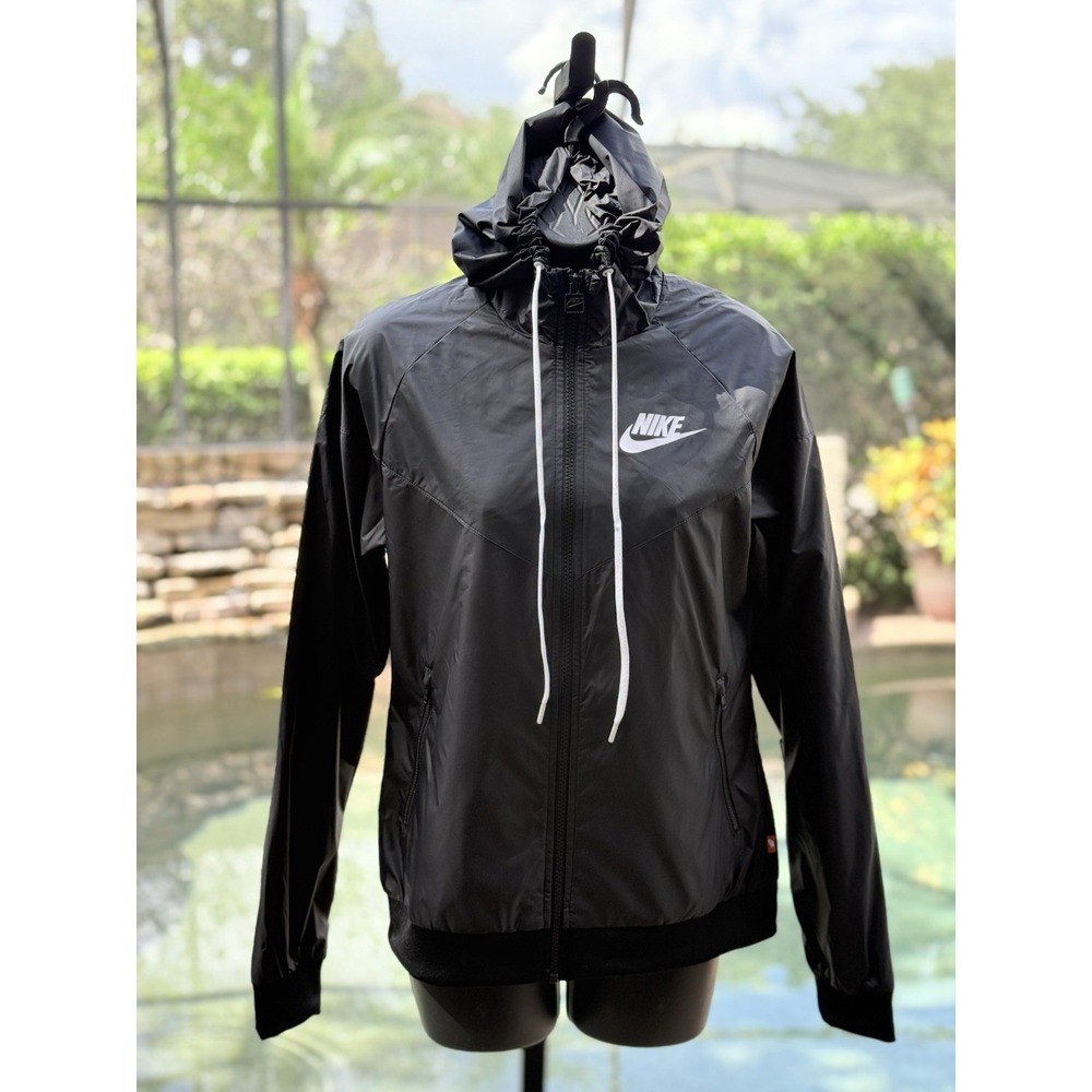 Nike Sportswear Windrunner Women's Black Polyester Windbreaker Jacket Size S New